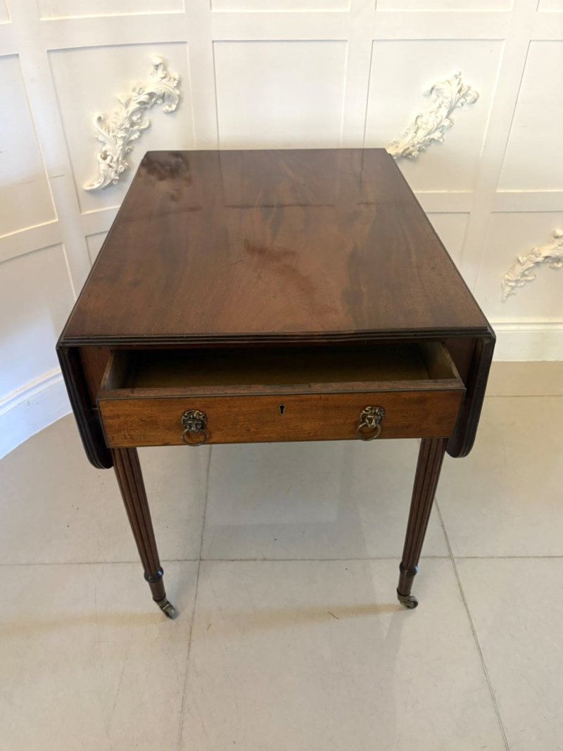 Antique Regency Quality Figured Mahogany Pembroke Table - Image 3